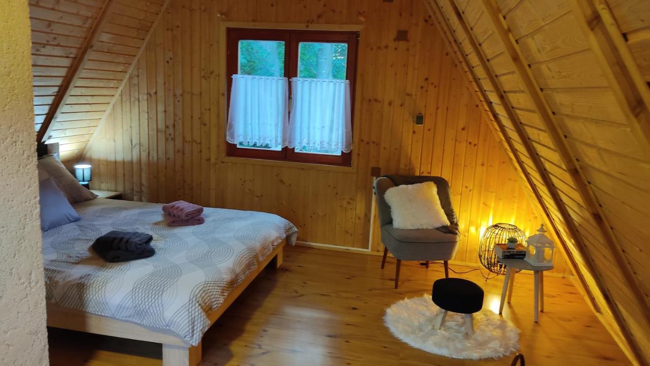 Kuca Za Odmor "Med Strmci" Vila Zlobin Exterior foto