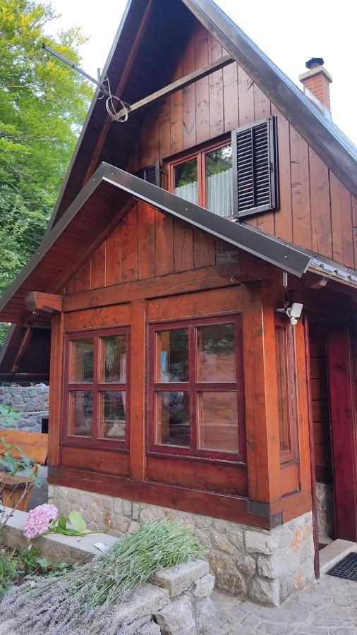 Kuca Za Odmor "Med Strmci" Vila Zlobin Exterior foto