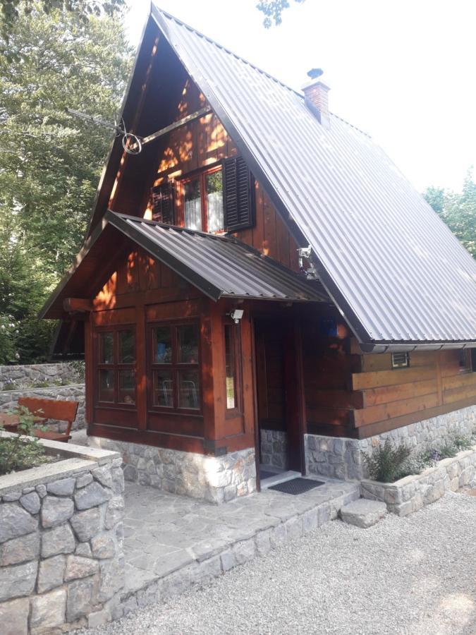 Kuca Za Odmor "Med Strmci" Vila Zlobin Exterior foto