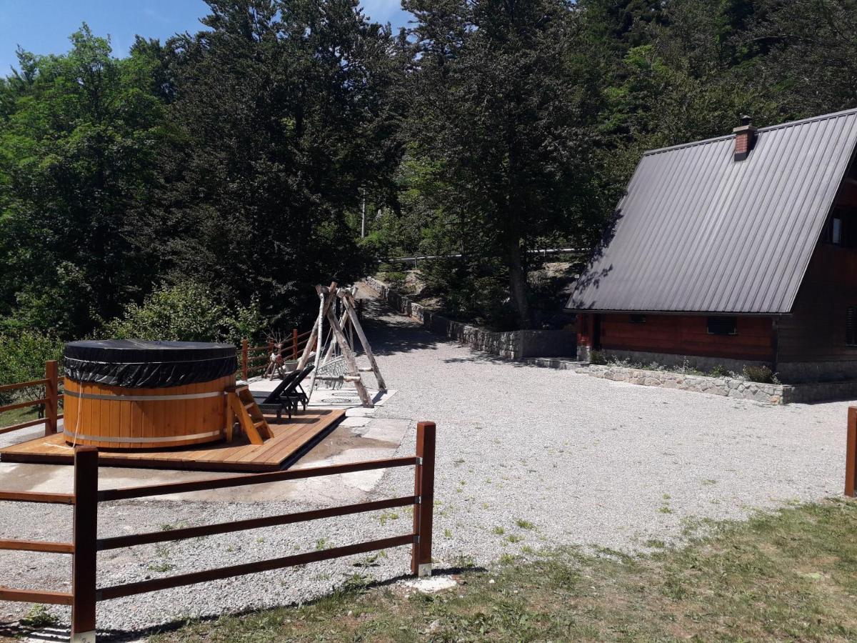 Kuca Za Odmor "Med Strmci" Vila Zlobin Exterior foto
